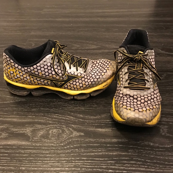 mizuno wave prophecy 3 yellow
